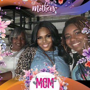 Meet your Posher, Simone